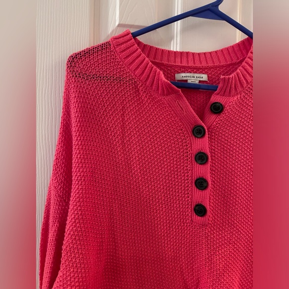 American Eagle Medium NWOT Henley button sweater - Picture 2 of 2